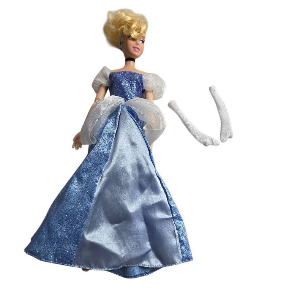 Disney Princess Cinderella Doll store Limited Edition london W69PE